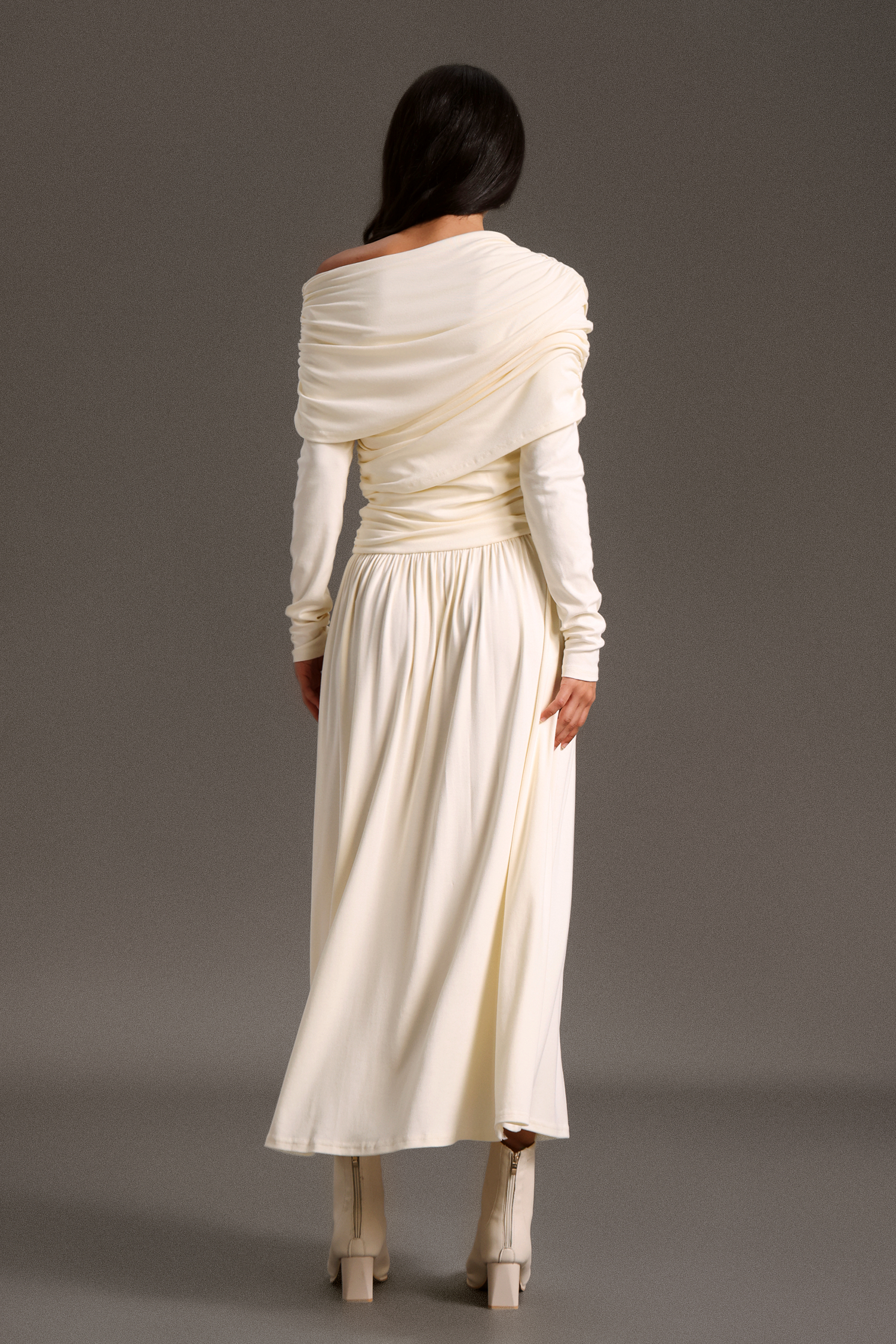 2024-11-12-angie16204