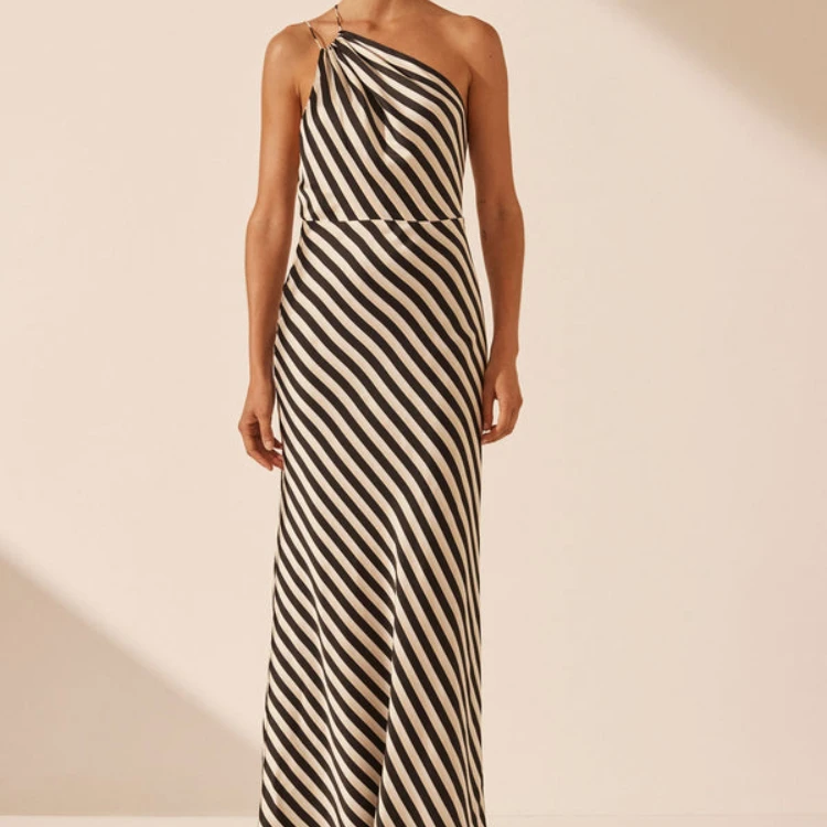 H7b5027714084419bb8b845daaa44c119t