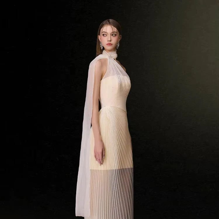 H98ced7def27b43129c3cebe2d07dbb8bF