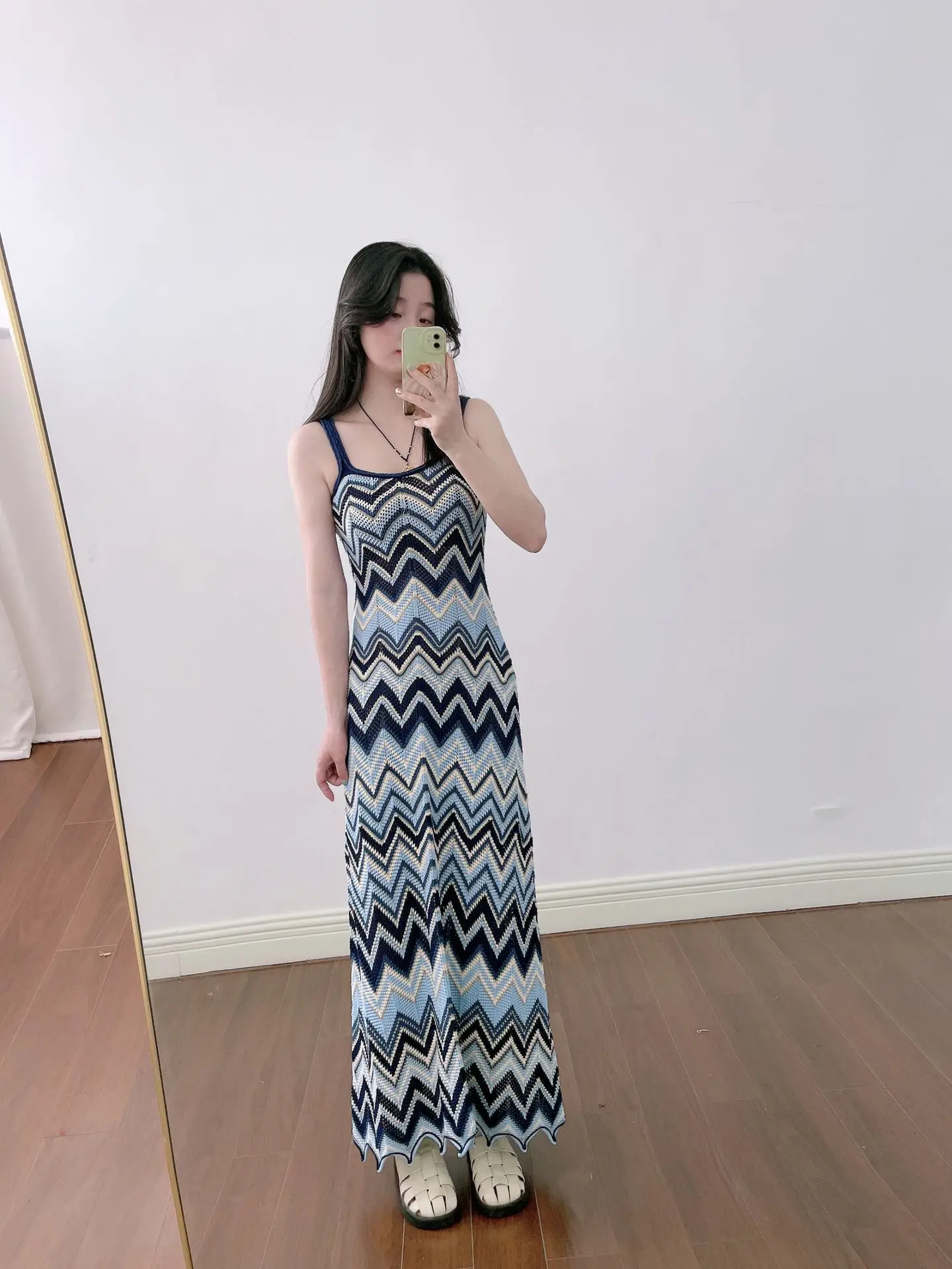 H9bb52c592ac94e0cbf0a723faa7955a8W