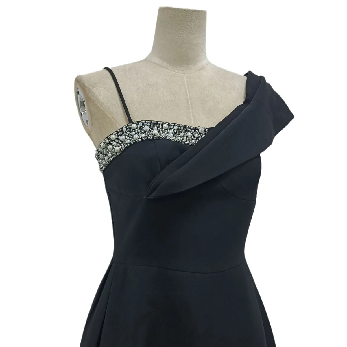 Hb0e49c0f053644efb0a66166fa5aa1cfy