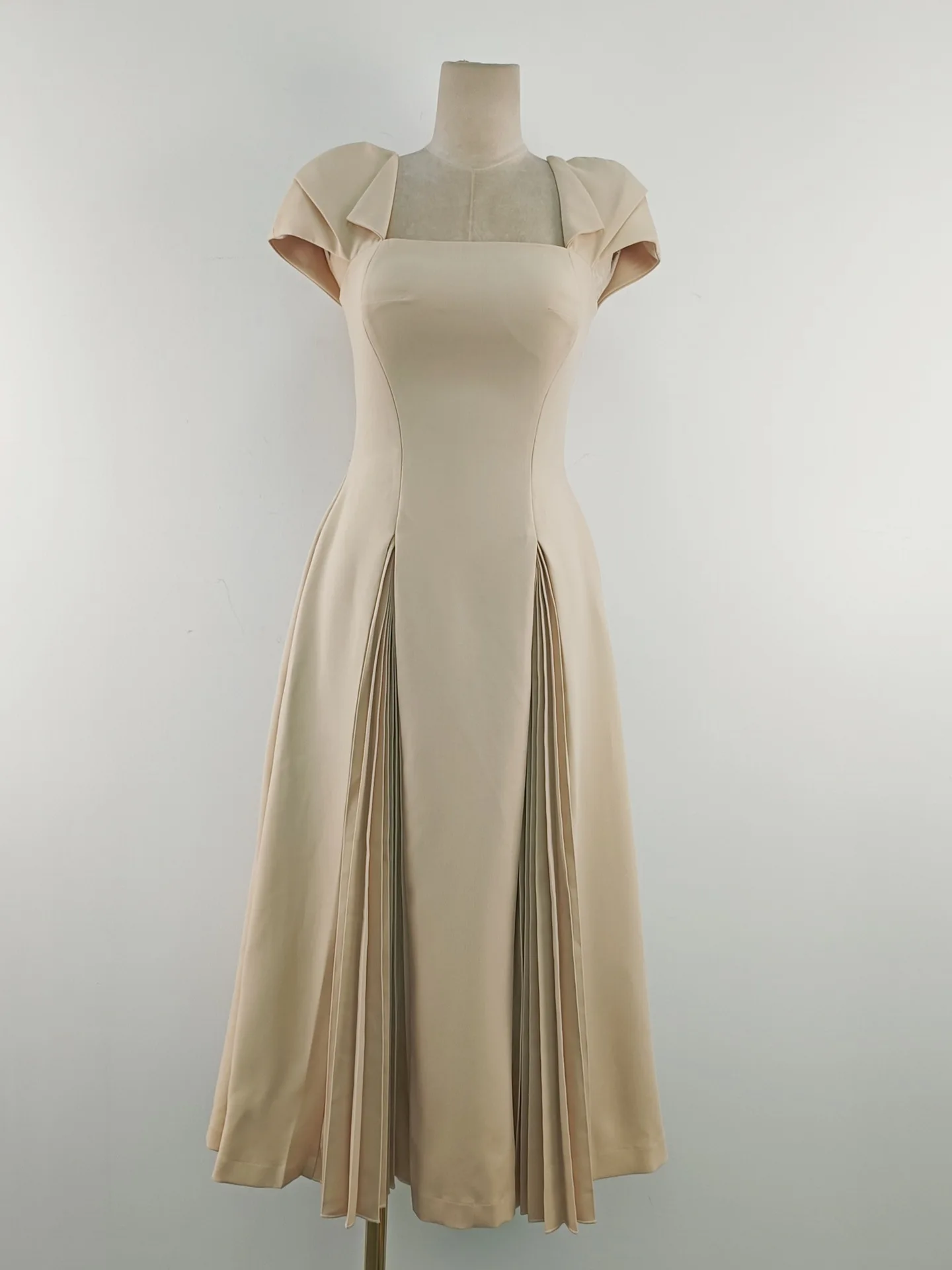 Hb5f93e7ee0774497bfd1446c97574c77h