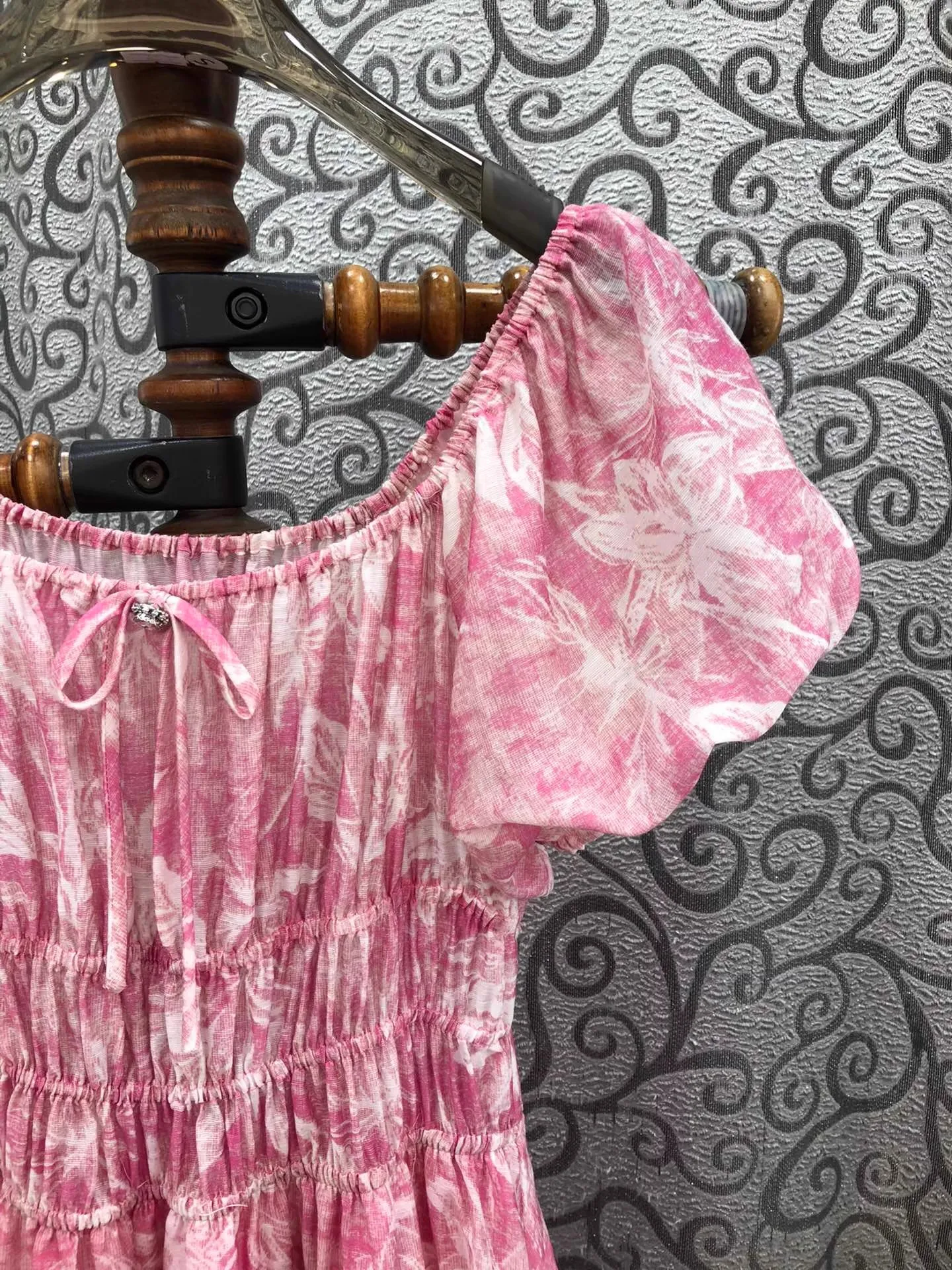 Hbb960b2cb36f450683030ca381df70729