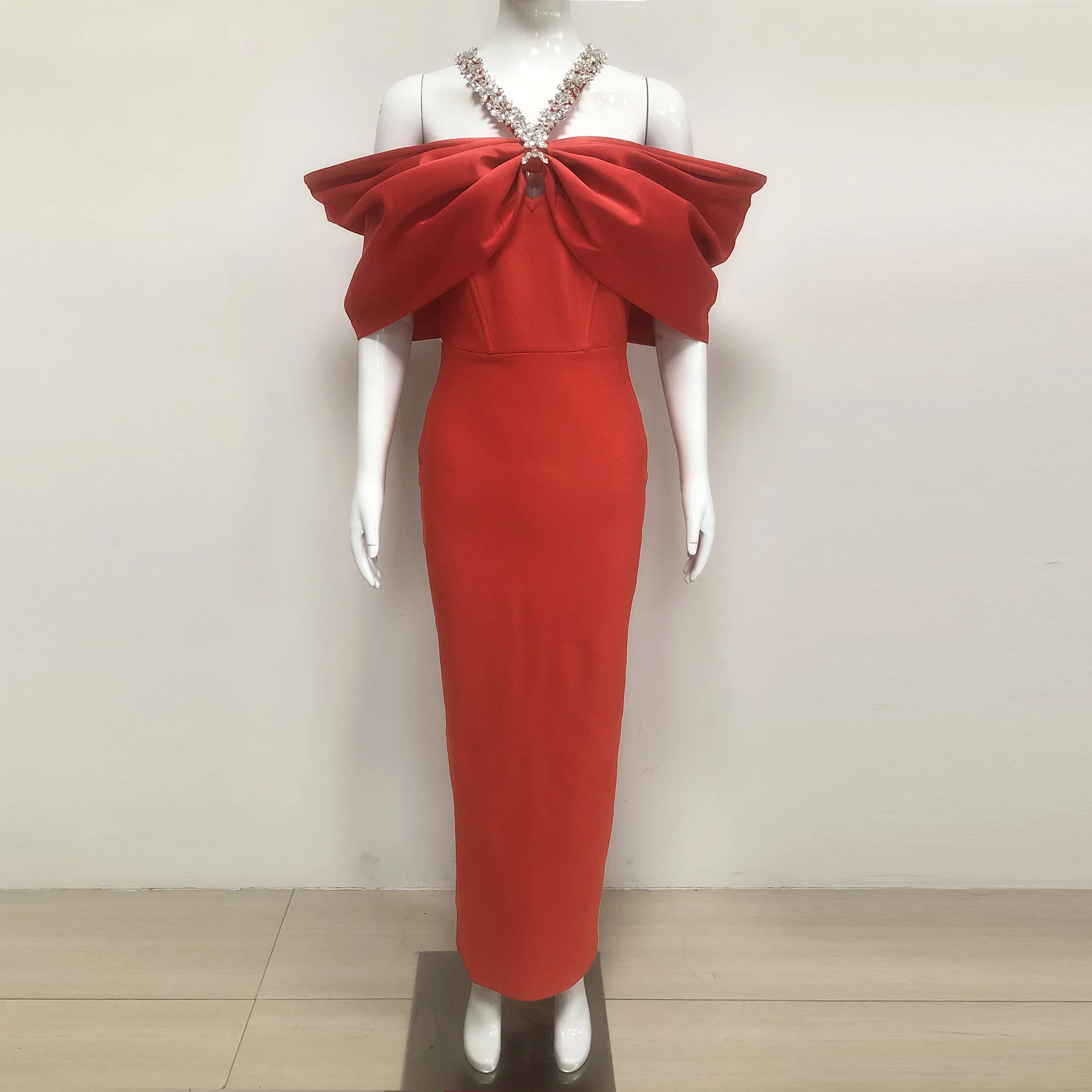 Hd4a05d69d67d4343afa041a0a9f2ad887